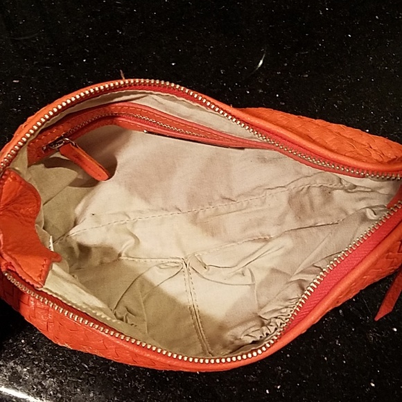 Elliott Lucca Orange Purse - Picture 4 of 5